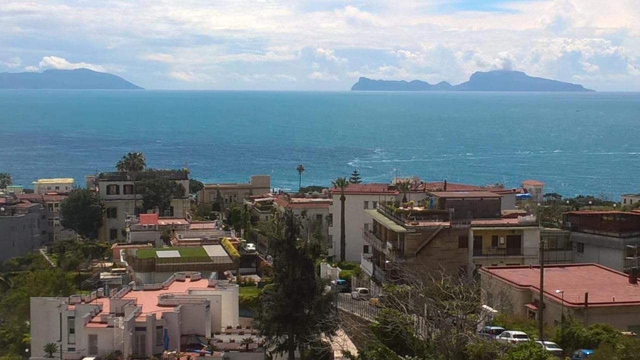 ナポリPosillipo: Soggiorno D'Incantoアパートメント エクステリア 写真