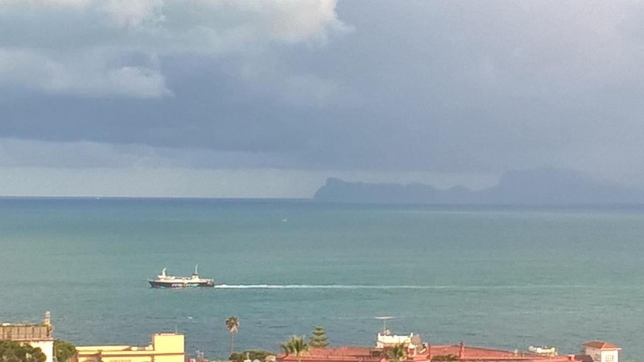 ナポリPosillipo: Soggiorno D'Incantoアパートメント エクステリア 写真